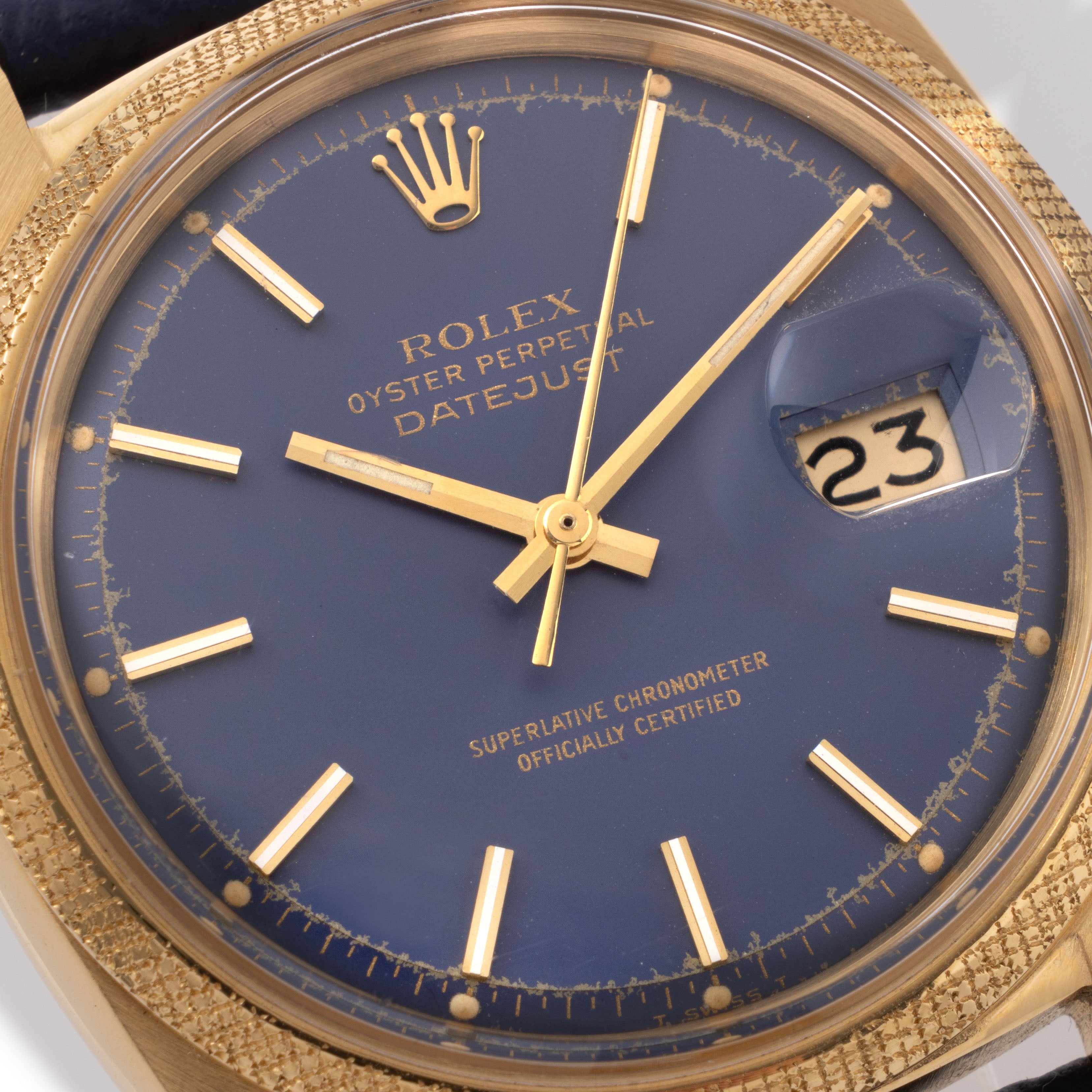 Rolex Datejust Ref. 1611 Morellis finish Blue Dial in 18 k yellow gold