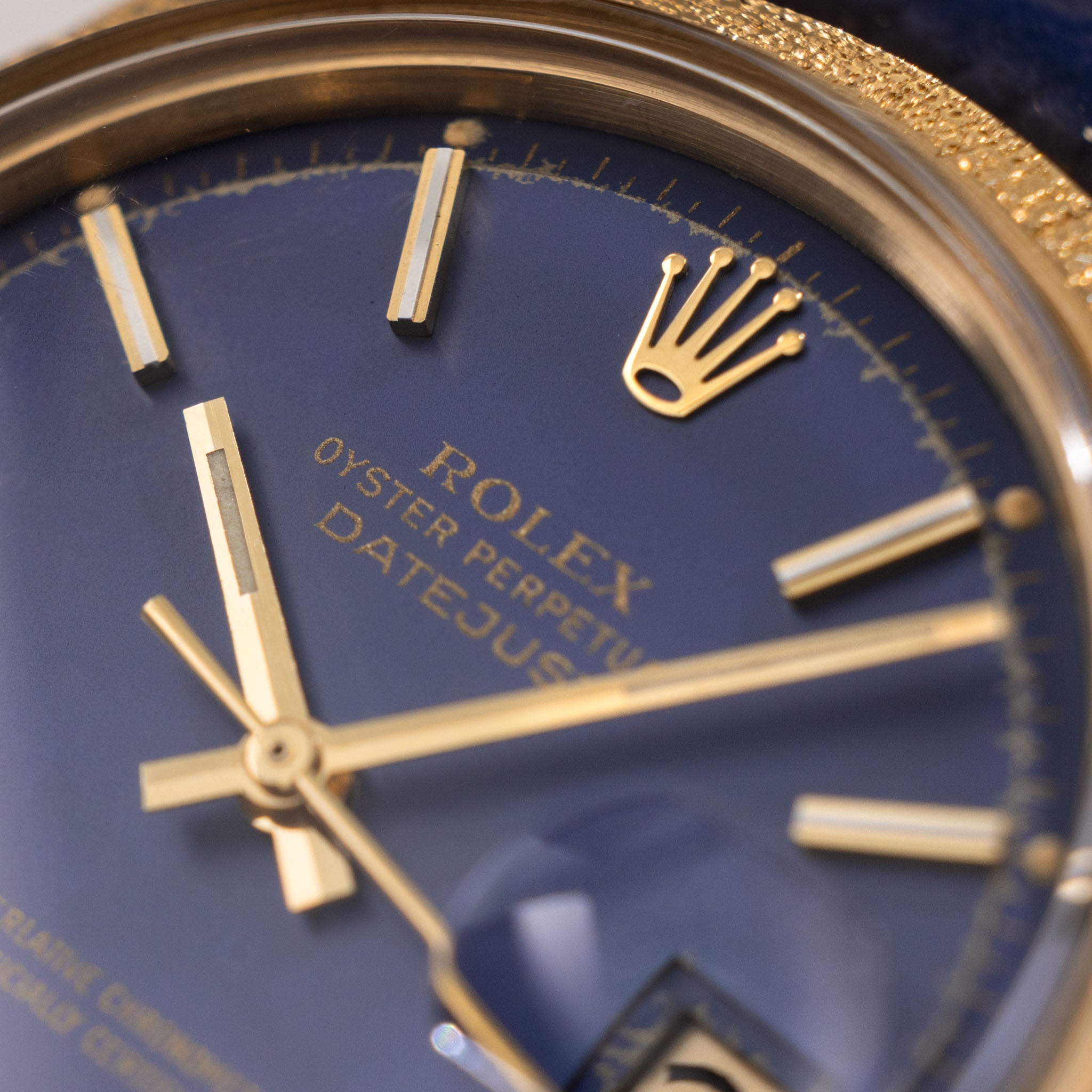 Rolex Datejust Ref. 1611 Morellis finish Blue Dial in 18 k yellow gold