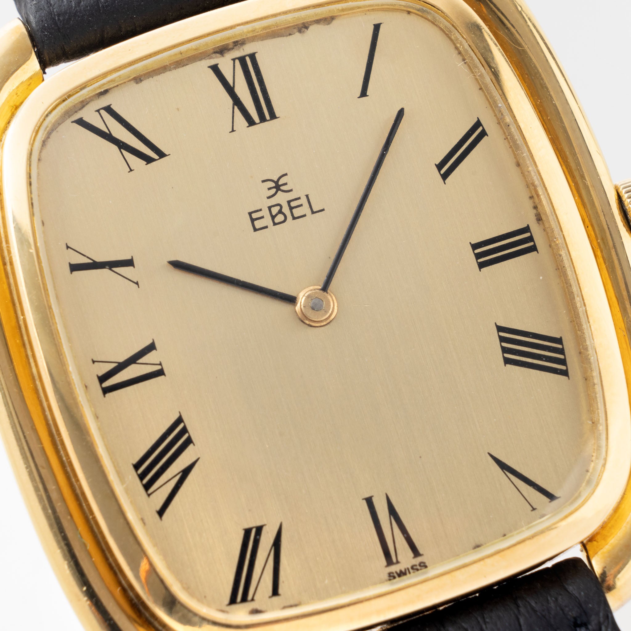 Ebel "Gondole Vertical" Jumbo in 18k Yellow Gold