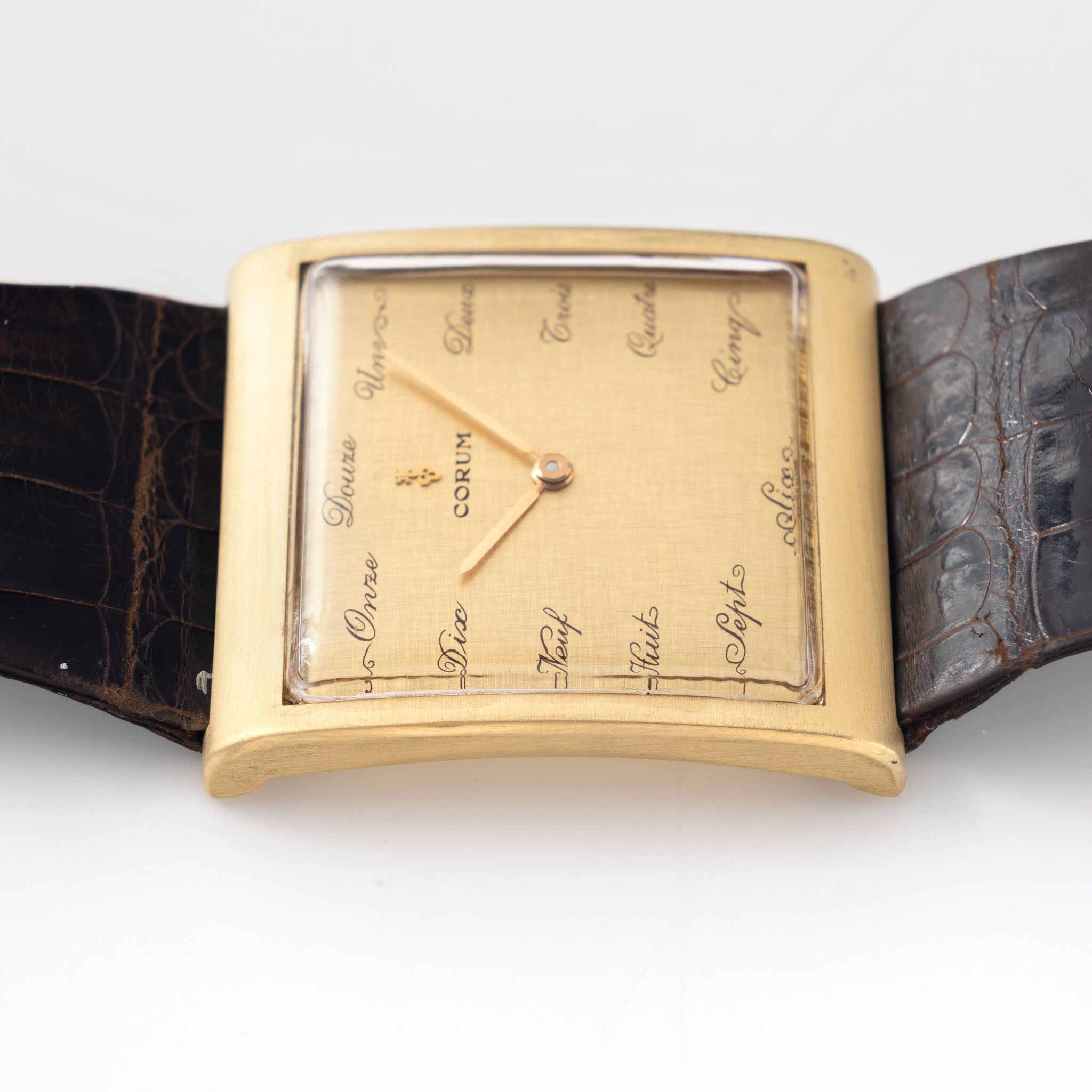 Corum Buckingham Champagne Dial in 18k Yellow Gold Ref. 57181