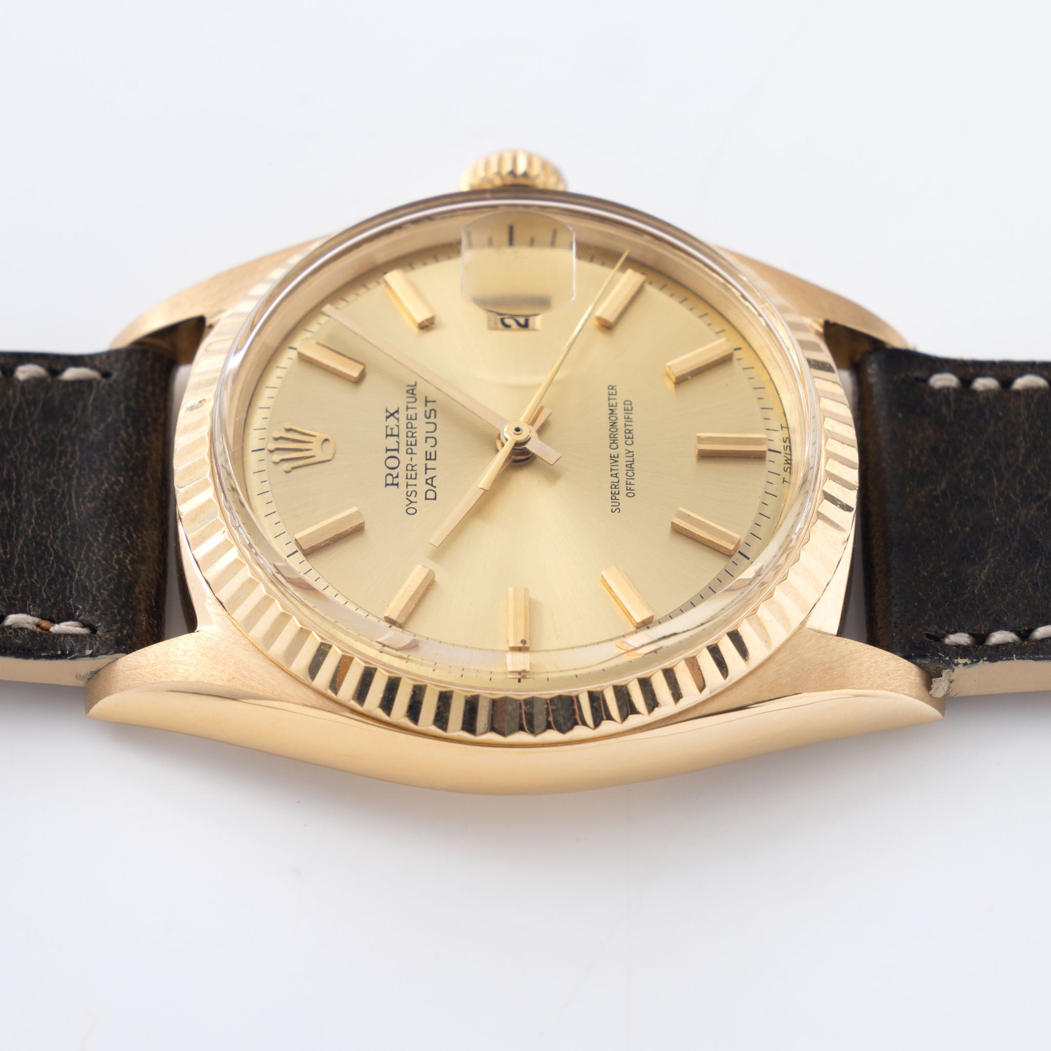 Rolex Datejust ref. 1601/8 Champagne No-Lume Dial in 18K Yellow Gold