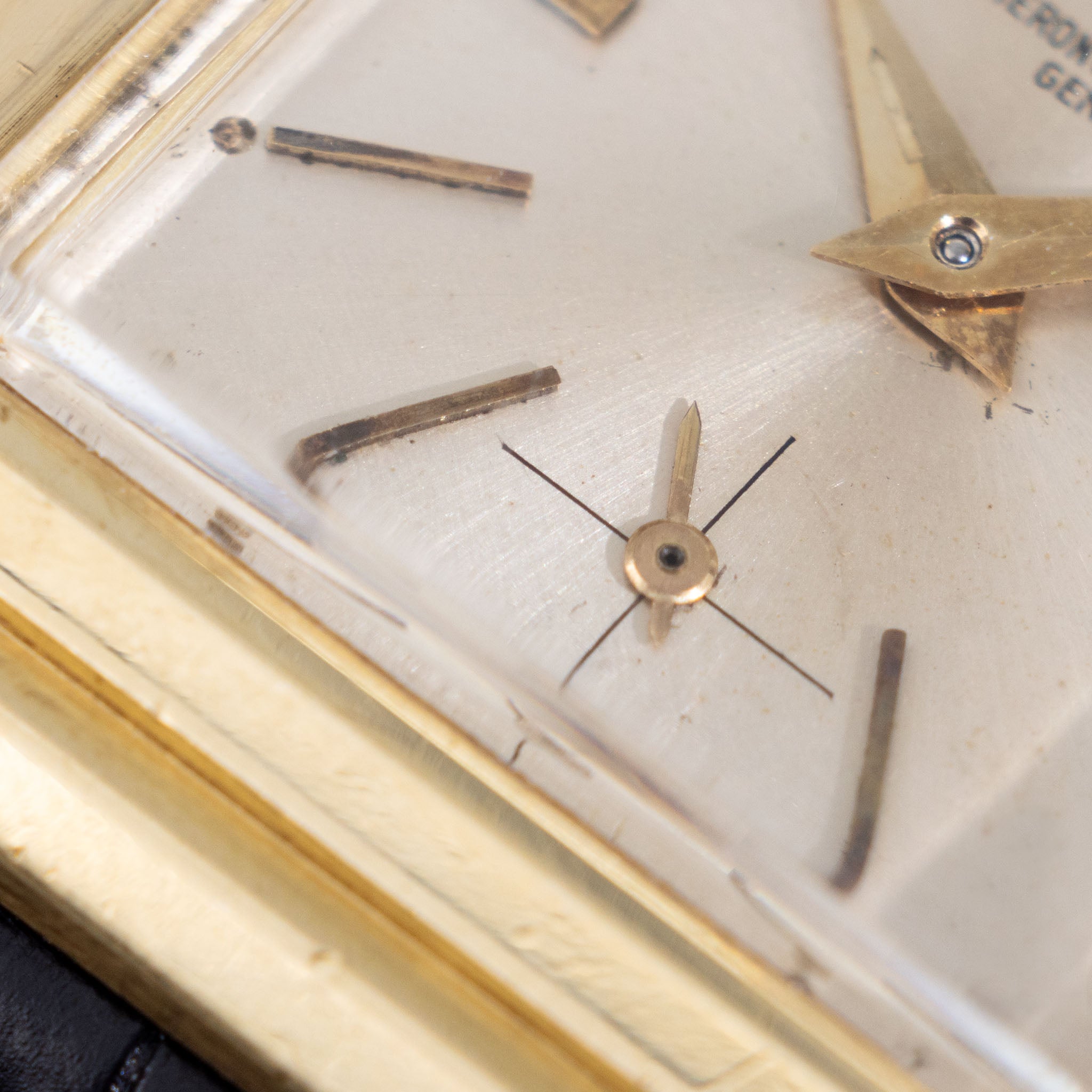 Vacheron Constantin Square “Chevalet” or "Cabriolet" in 18K Yellow Gold Ref. 6665 Dress Watch