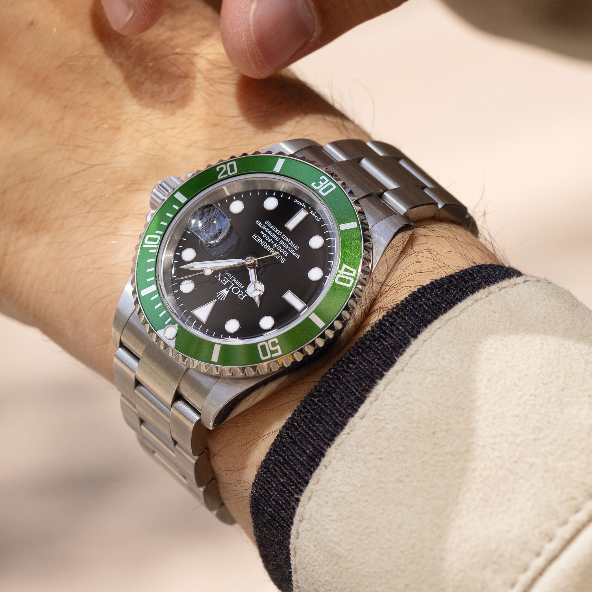 Rolex Submariner “Kermit” Flat 4 with Pouch and Papers Ref. 16610LV