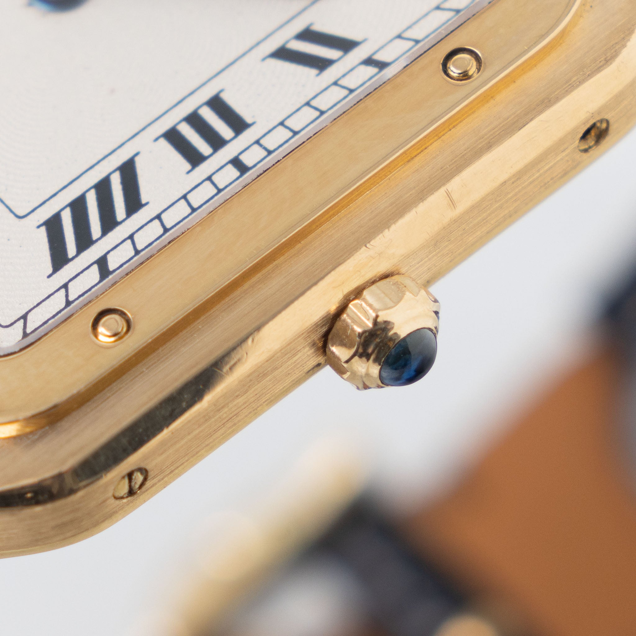Cartier Tank Louis  ultra thin cream dial ref 96019 in 18 k yellow gold