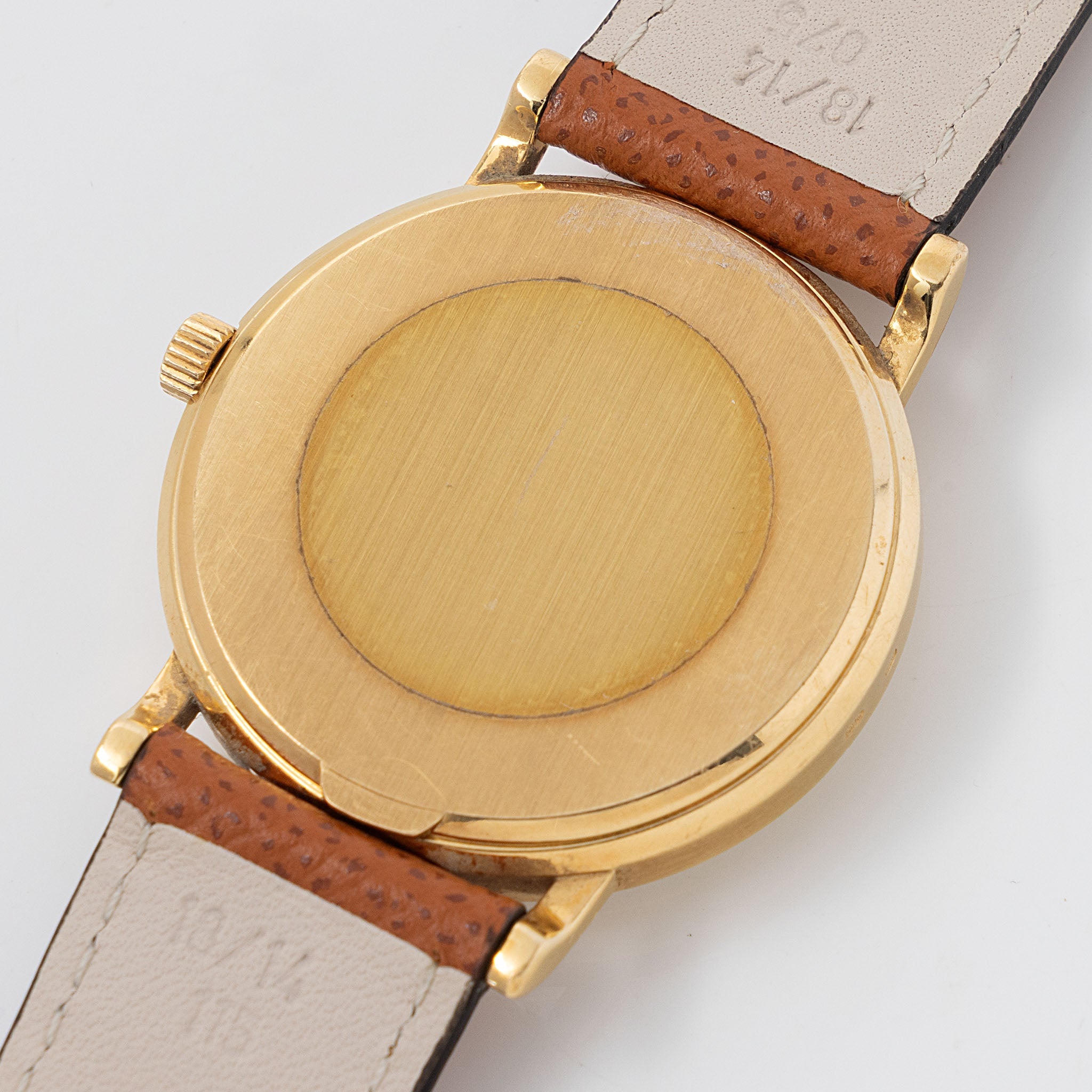 Patek Philippe Calatrava Automatic ref. 3802J White Dial in 18k Yellow Gold Clous de Paris