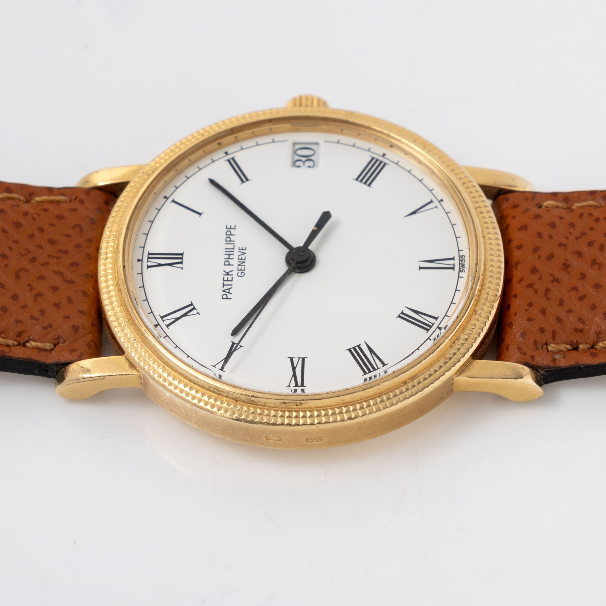 Patek Philippe Calatrava Automatic ref. 3802J White Dial in 18k Yellow Gold Clous de Paris