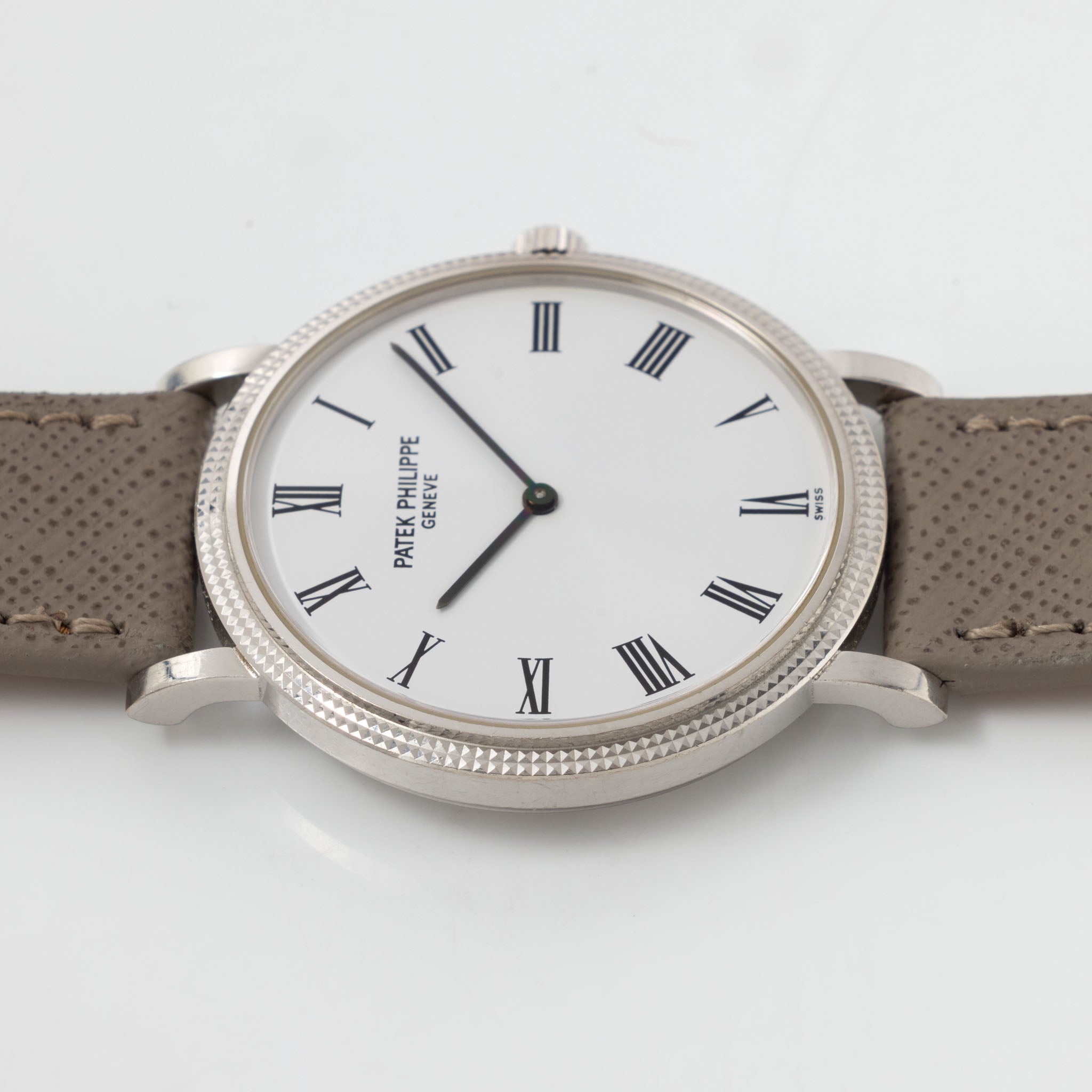 Patek Philippe Calatrava 18 k White gold Clous de Paris case ref 5120G