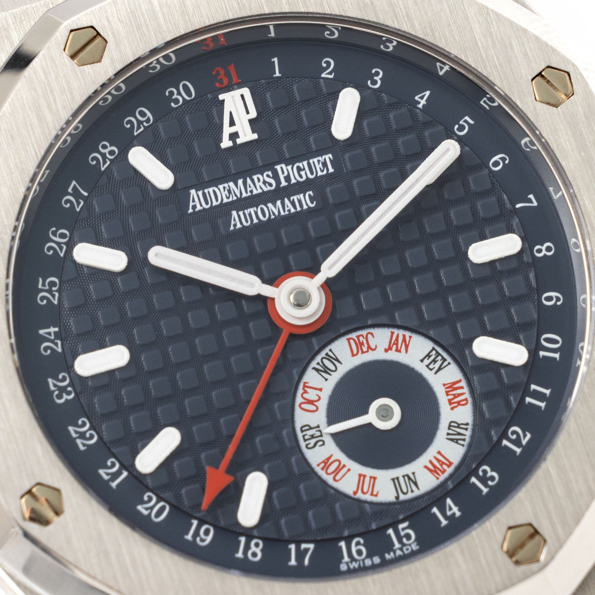 Audemars Piguet Royal-Oak Annual Calendar Blue Dial with AP service Invoice ref. 25920ST