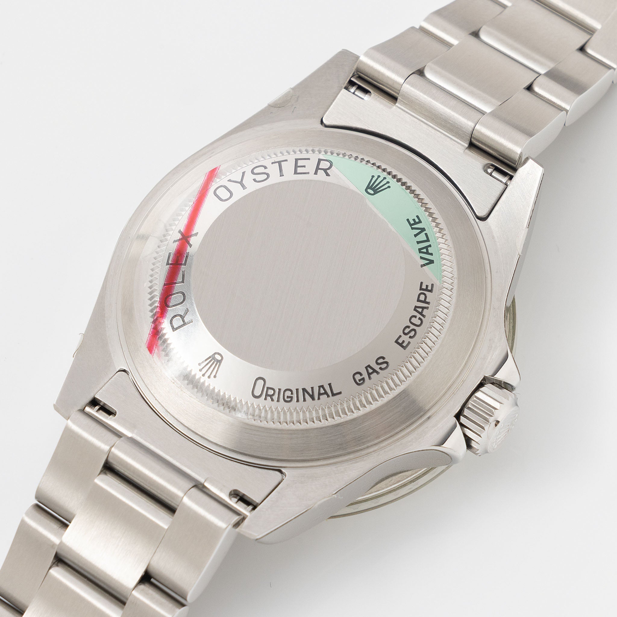 Rolex Sea-dweller ref 16600 Swiss Made Dial New Old Stock Box and Pape