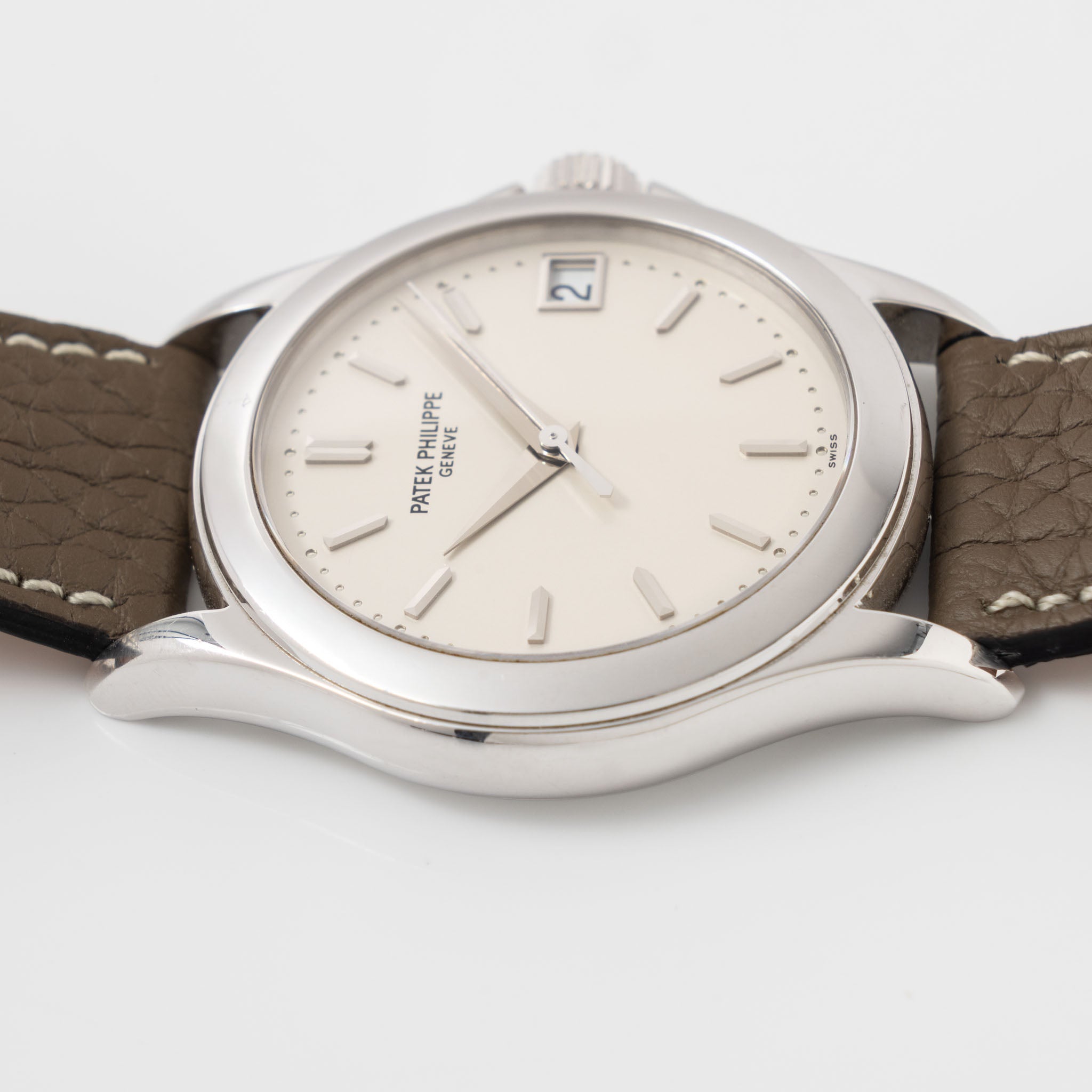 Patek Philippe Calatrava 5107G Silver dial Box and Paper Set in 18k White Gold sold by Wempe