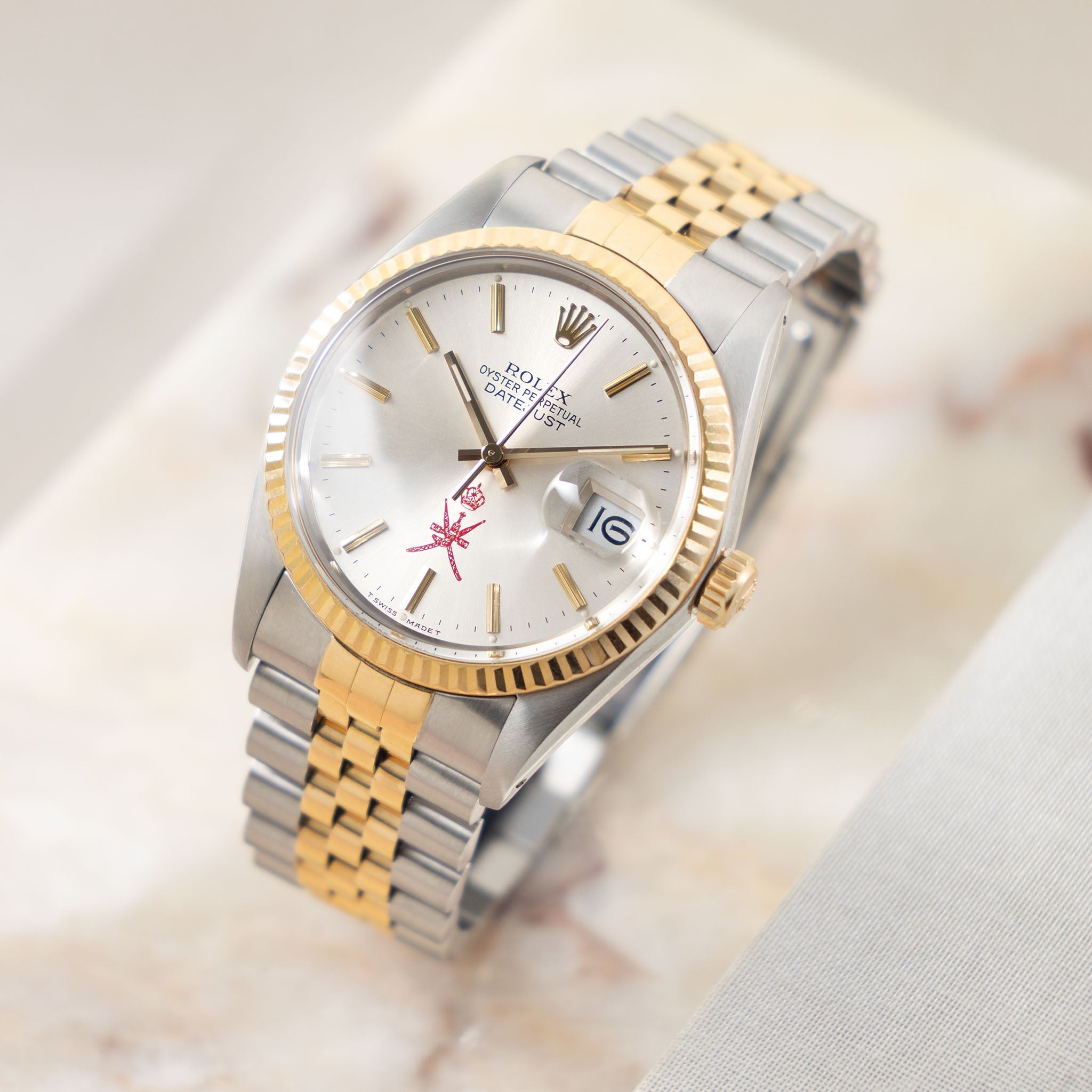 Rolex Datejust 16013 Silver Khanjar Dial Steel and Gold with Original Box and Service Card