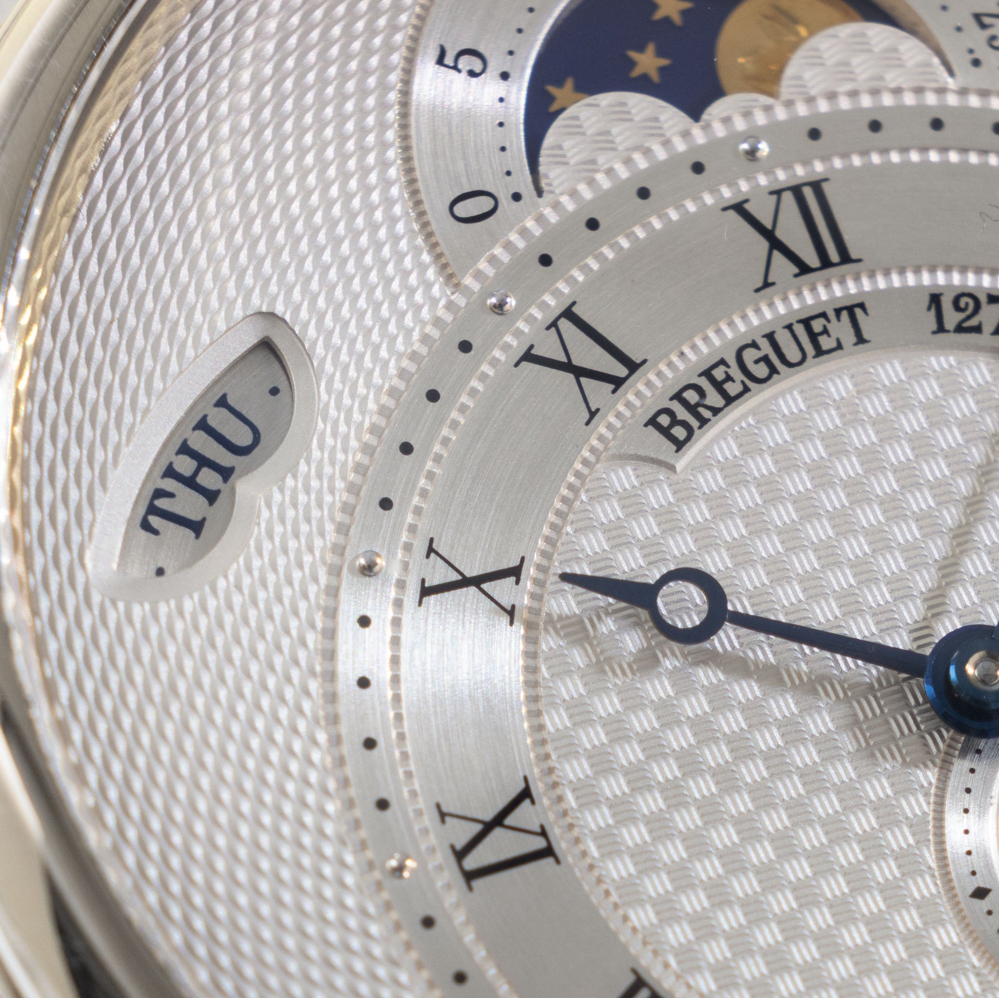 Breguet Classique Calendrier Day Date moon phase Guilloché dial in 18 k white gold ref 7337BB