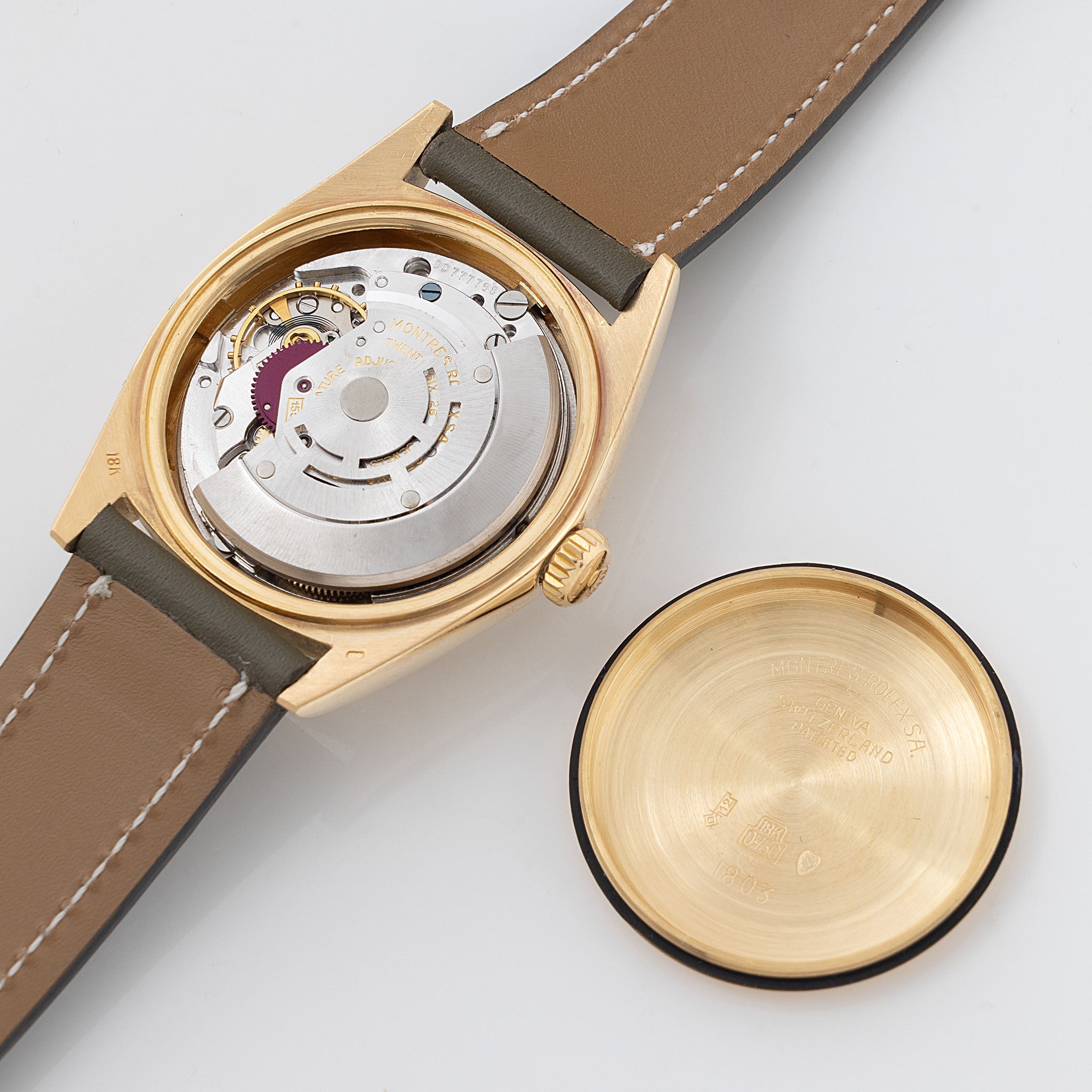 Rolex Day-Date 1807 Bark Finish Champagne Dial in 18k Yellow Gold Box