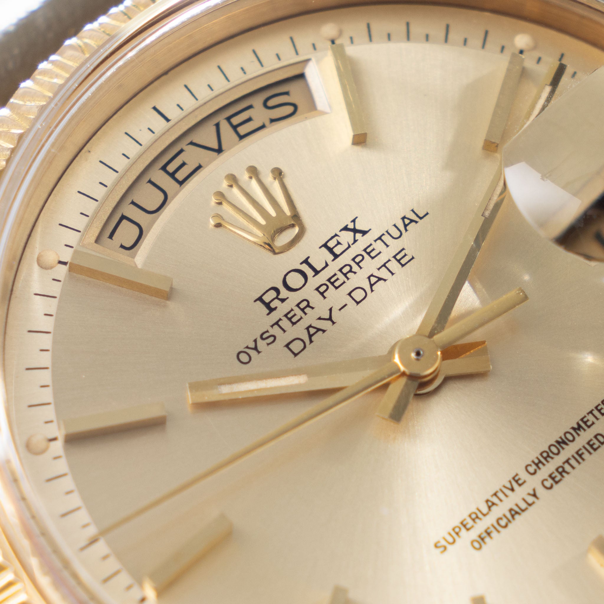 Rolex Day-Date 1807 Bark Finish Champagne Dial in 18k Yellow Gold Box