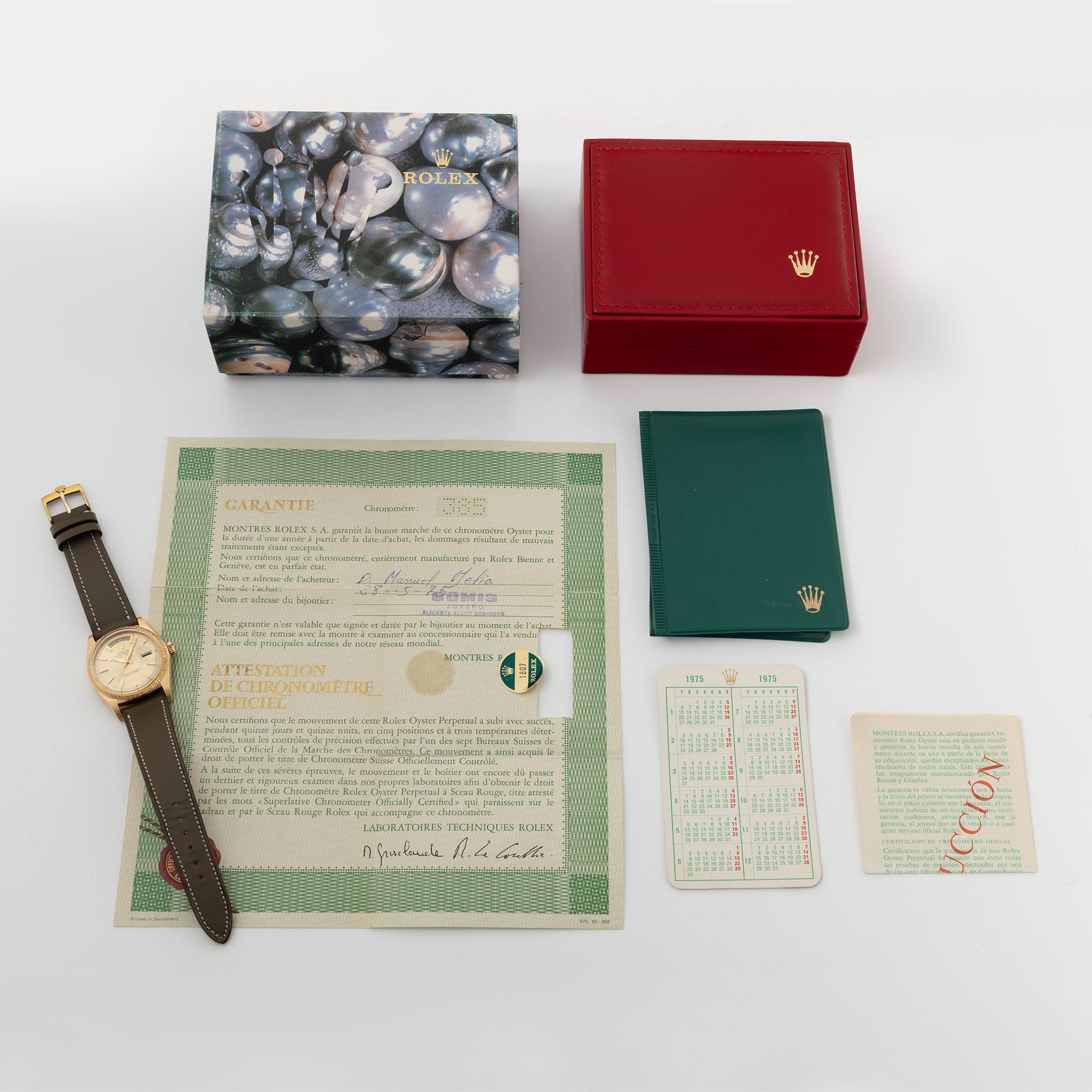 Rolex Day-Date 1807 Bark Finish Champagne Dial in 18k Yellow Gold Box