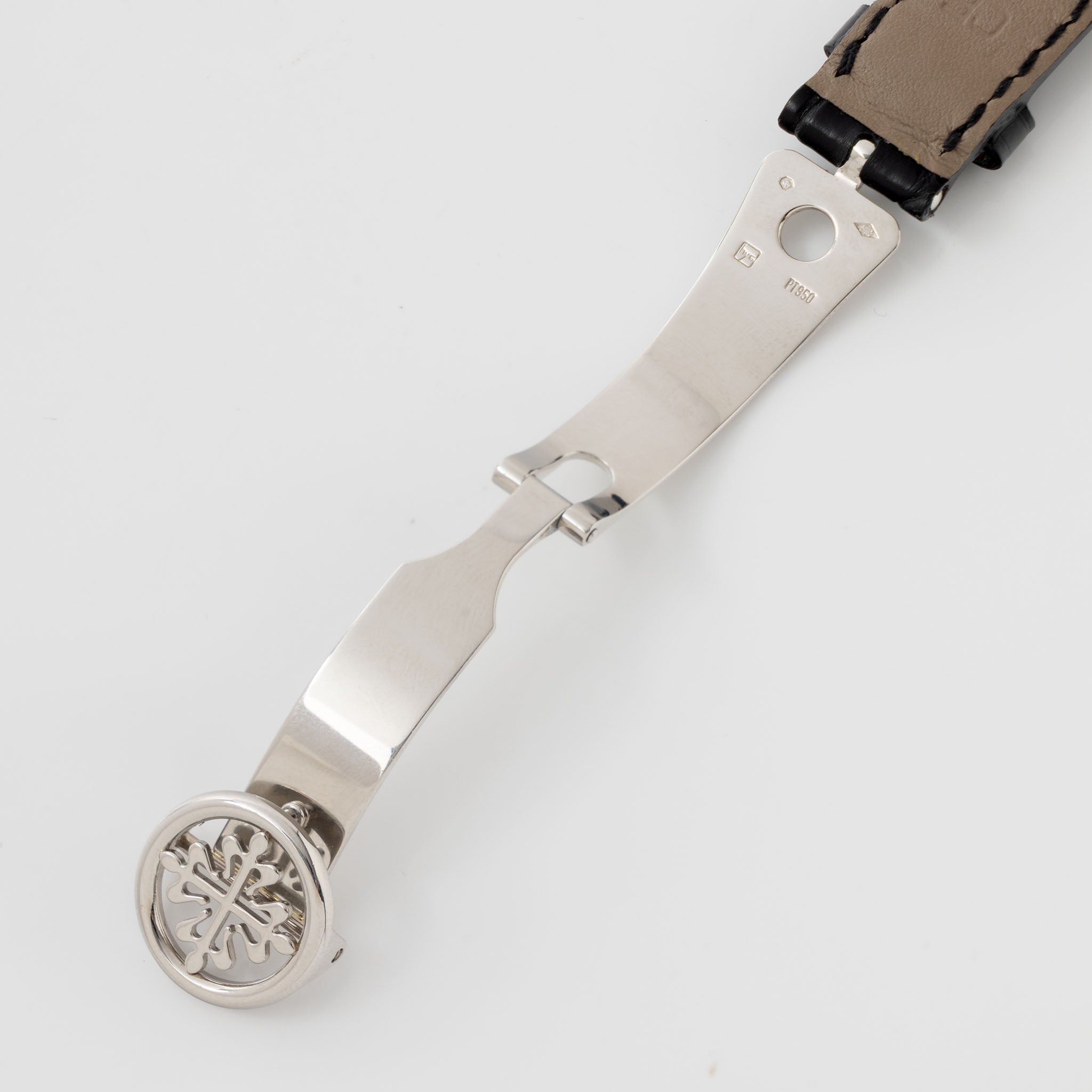 Patek Philippe Calatrava ref. 5026-011P Black Dial in Platinum Millennium limited Edition