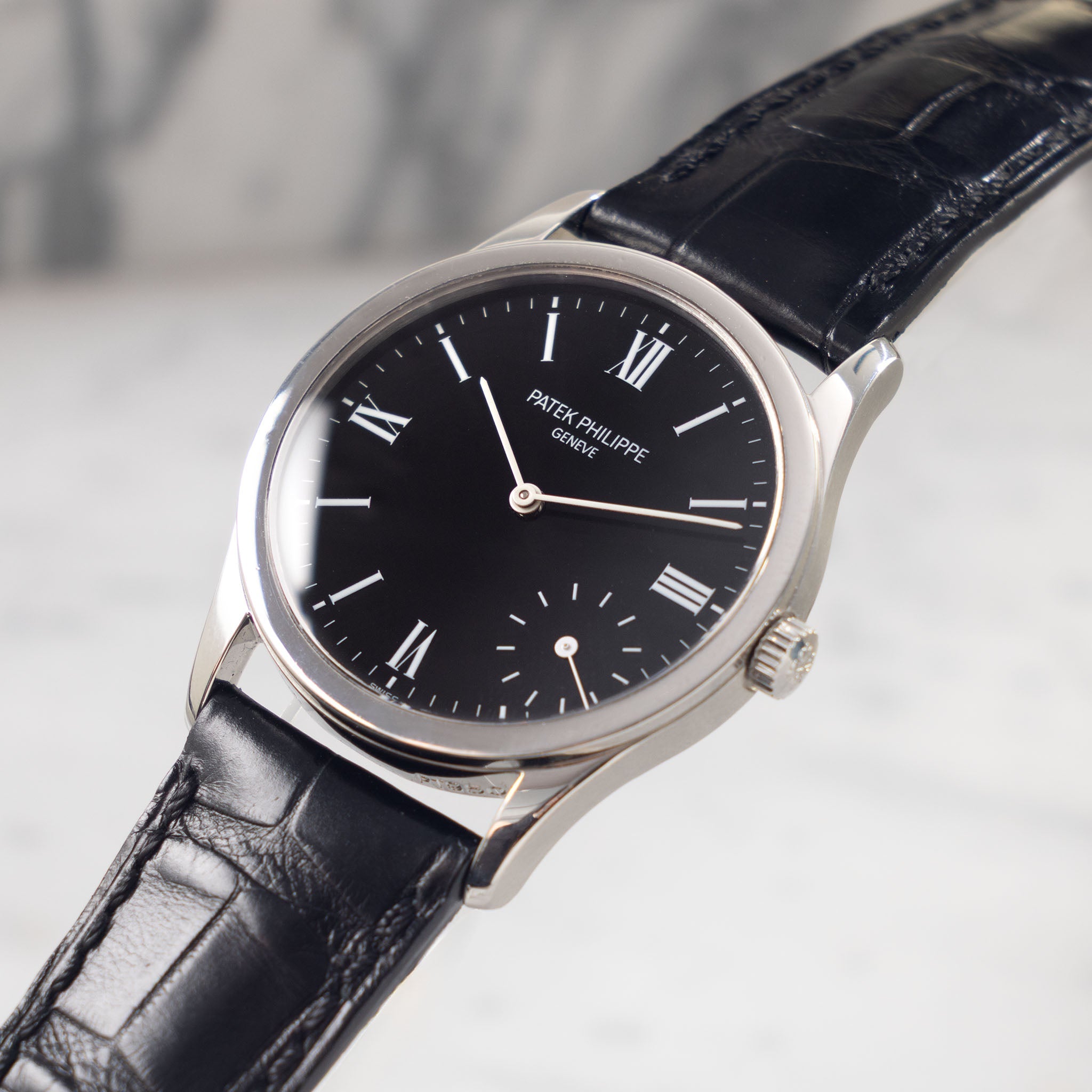 Patek Philippe Calatrava ref. 5026-011P Black Dial in Platinum Millennium limited Edition