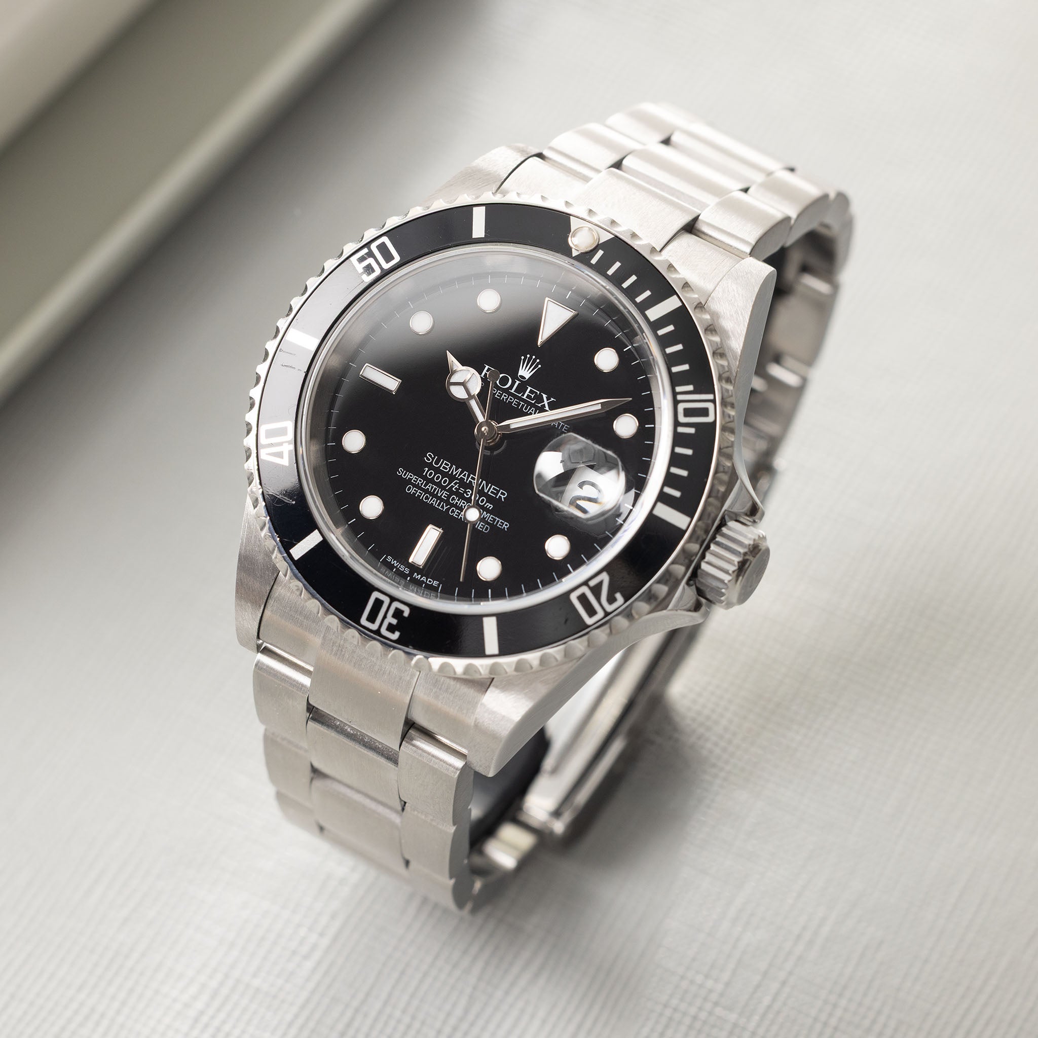 Rolex Submariner Date 16610 Swiss Made Dial No Lug-Holes Case