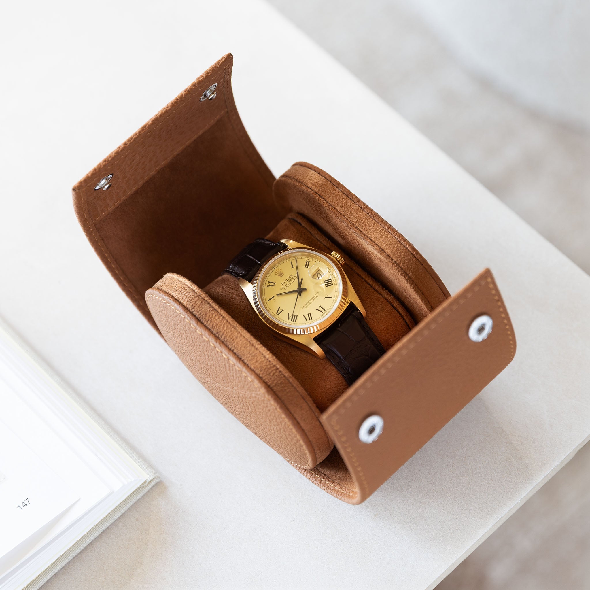 Oval Single Camel Brown Leather Watch Box