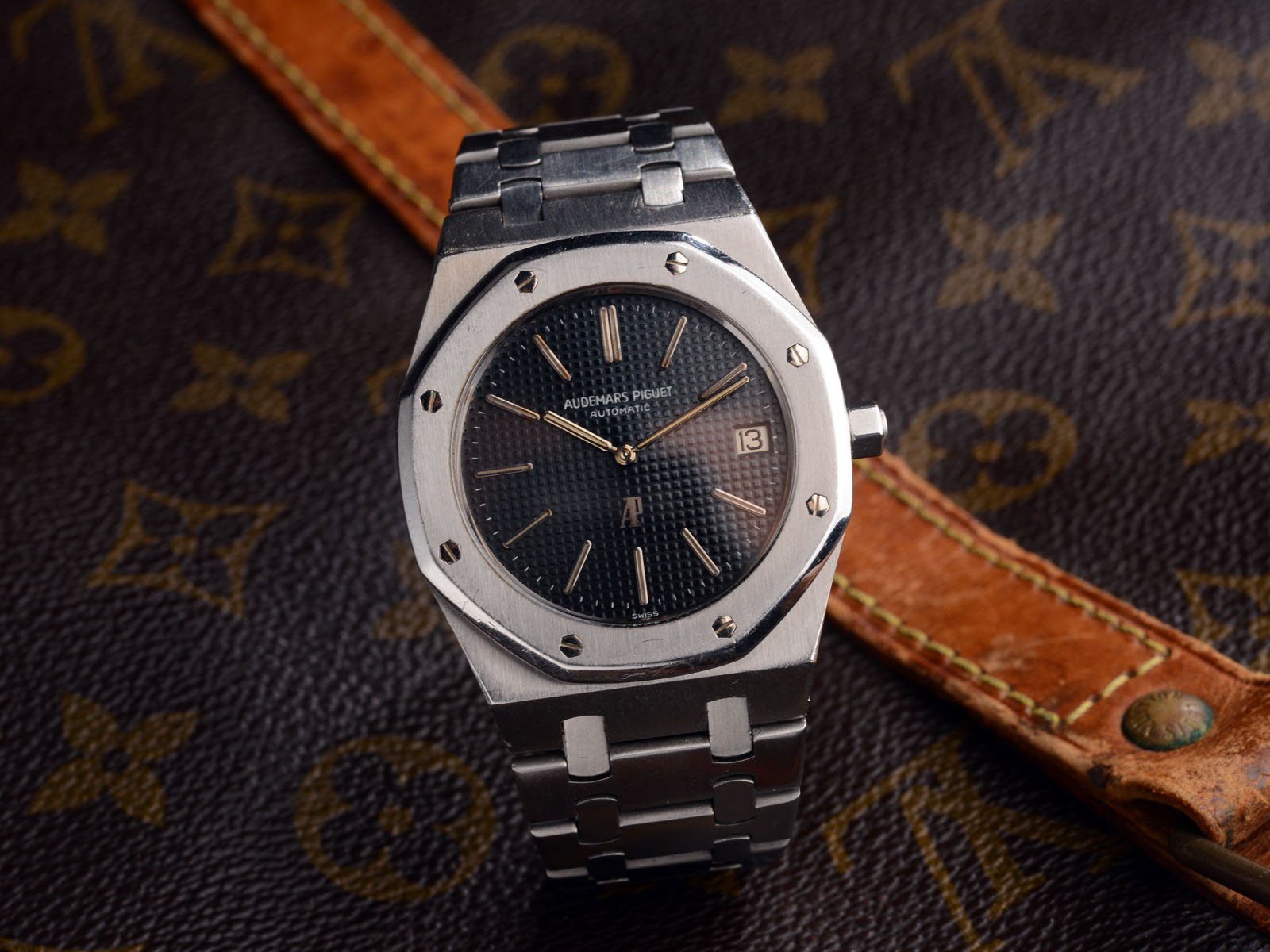 AUDEMARS PIGUET ROYAL OAK JUMBO A SERIES