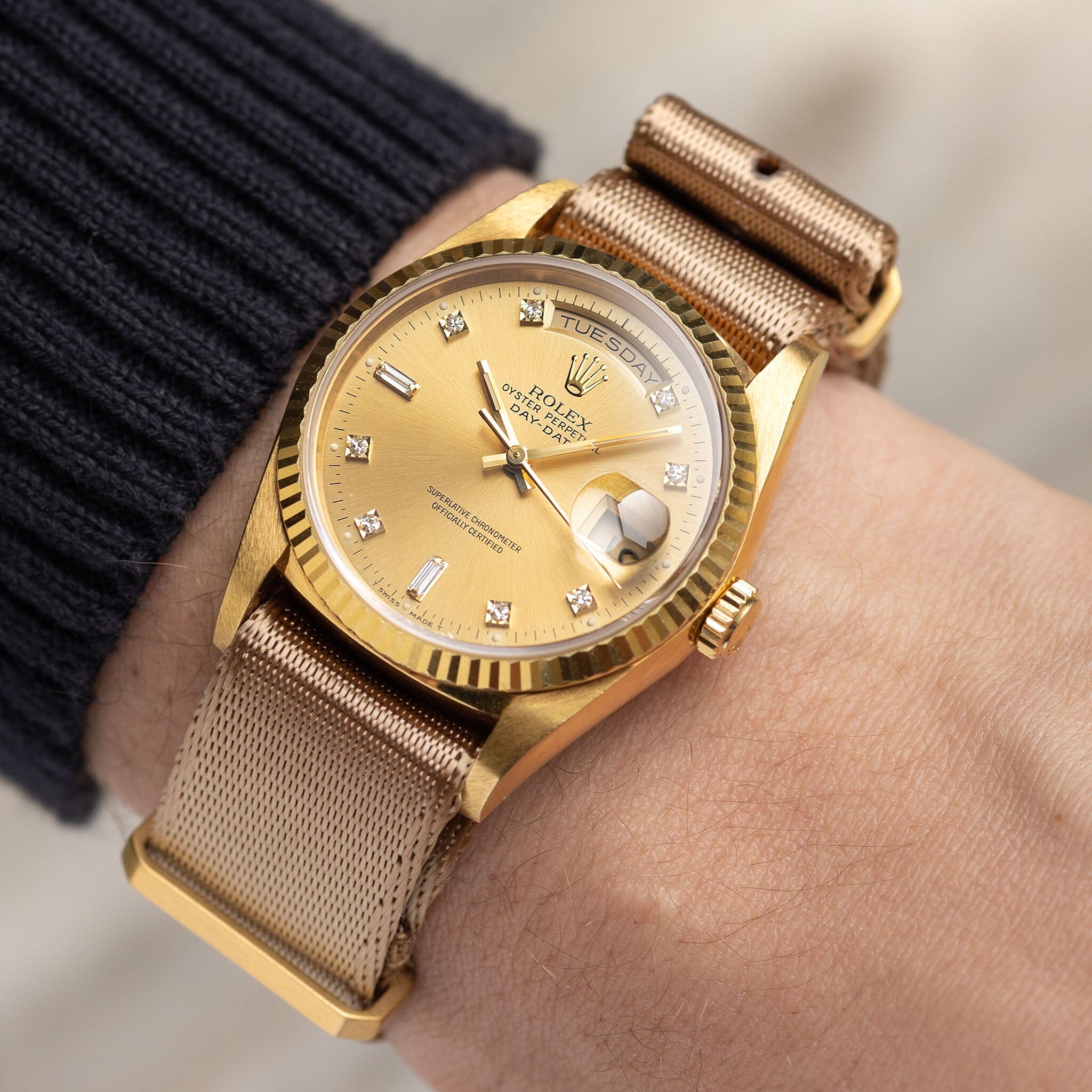 Gold rolex 2025 nato strap