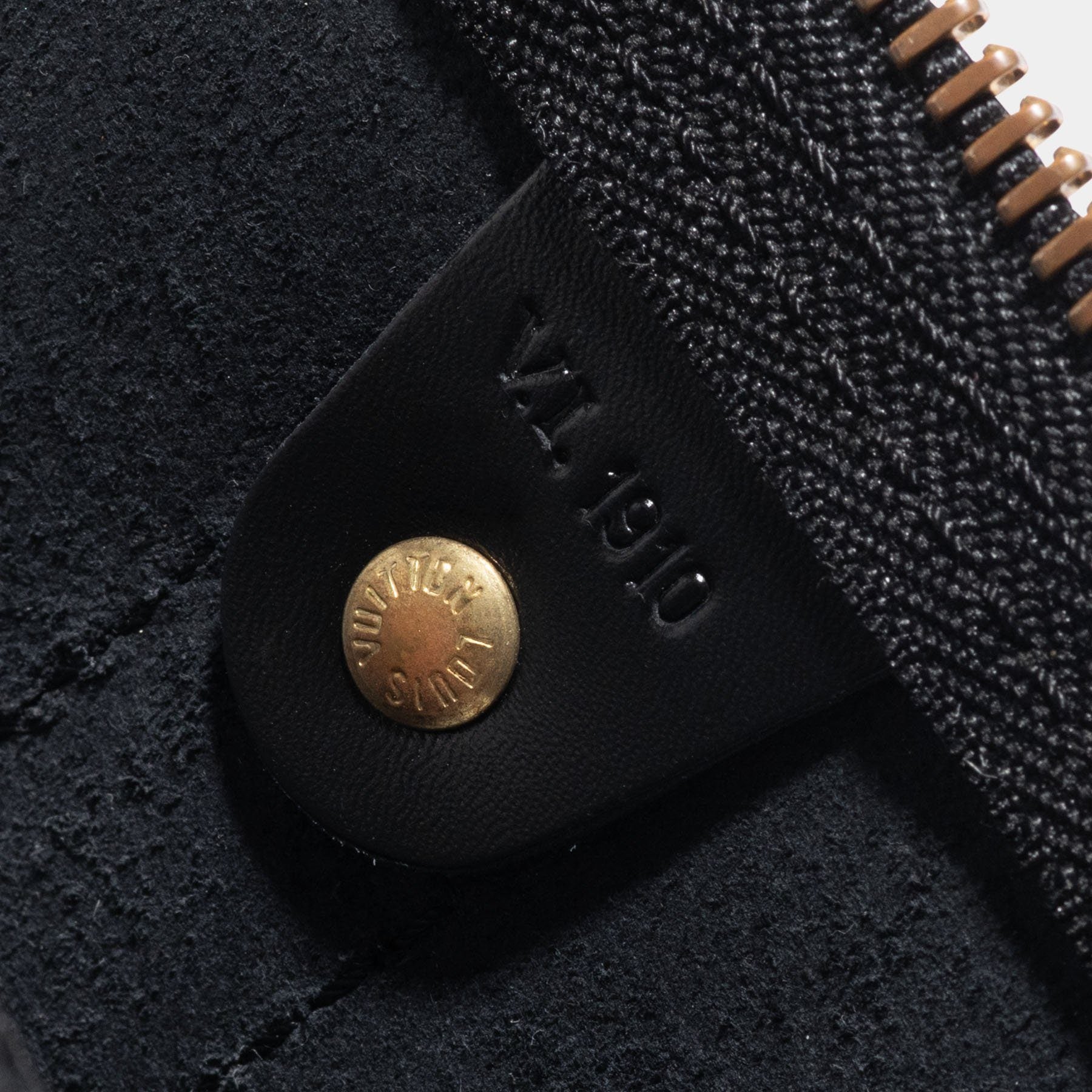 Louis Vuitton - Black EPI Keepall 55
