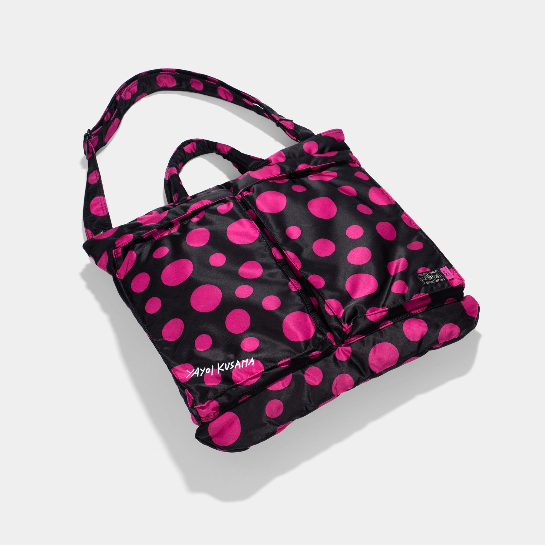 PORTER YOSHIDA X YAYOI KUSAMA HELMET BAG PINK DOTS