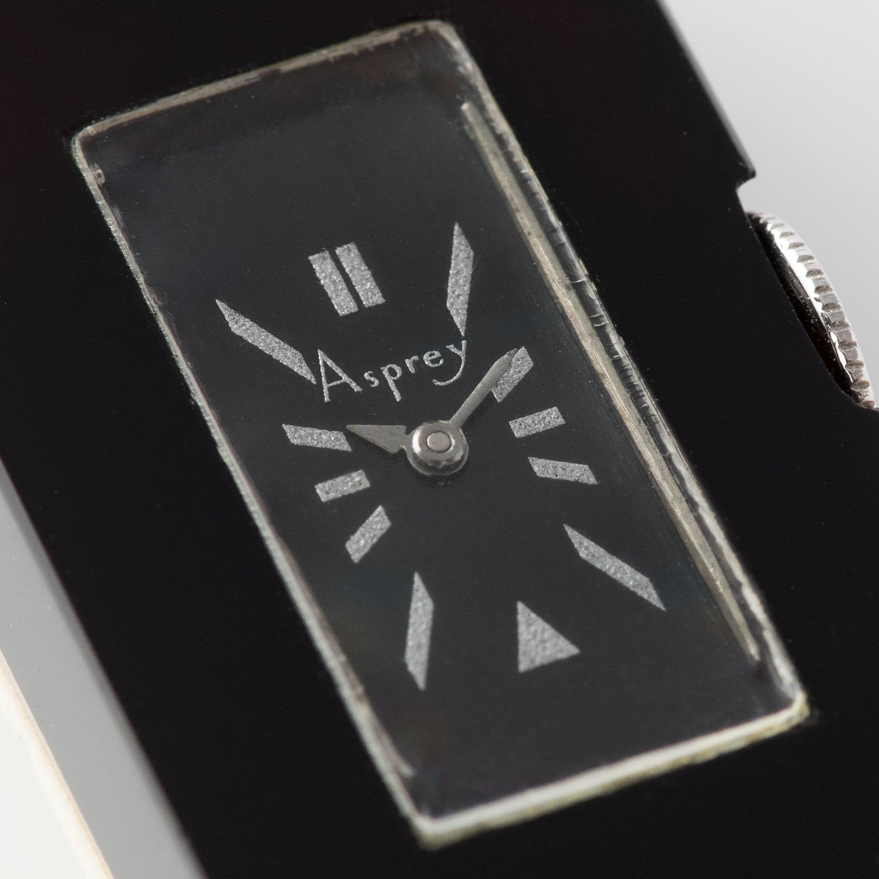 Domino Men's Chronograph Watch Brown Silver Case Leather Band DM-8033WBG  price in UAE | Amazon UAE | kanbkam