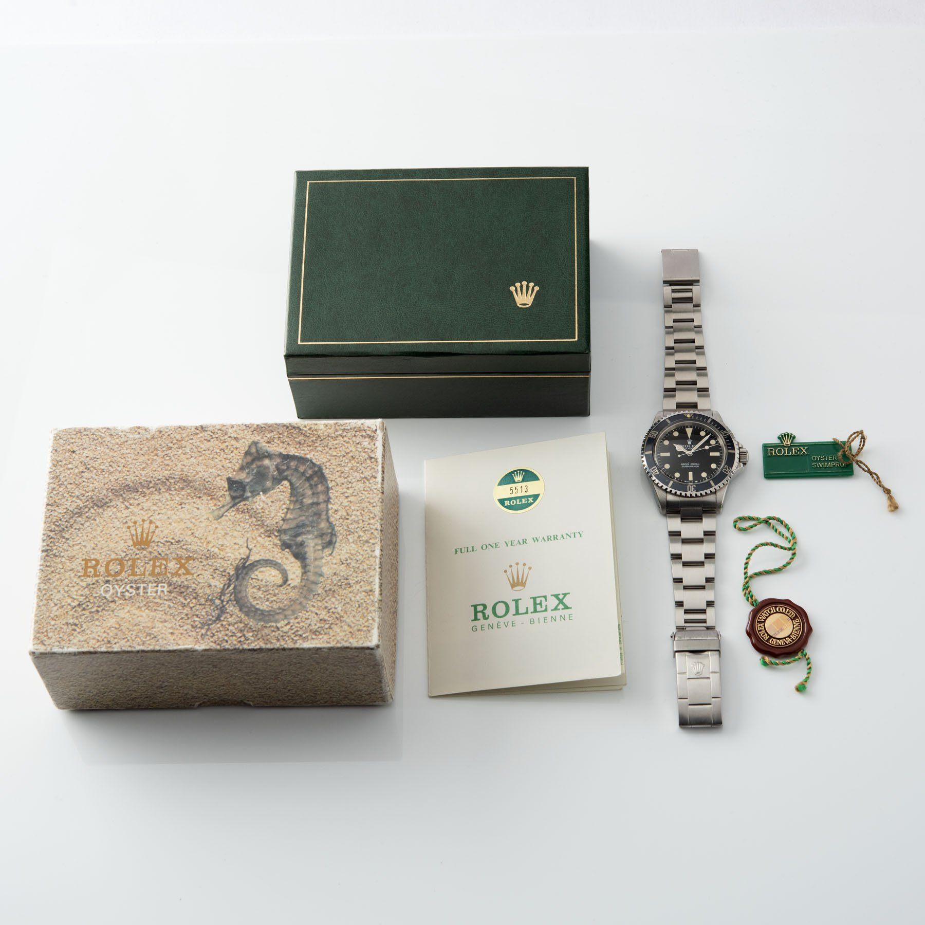 Rolex Submariner Mk 1 Maxi 5513 with inner and out boxes, US papers and hangtag