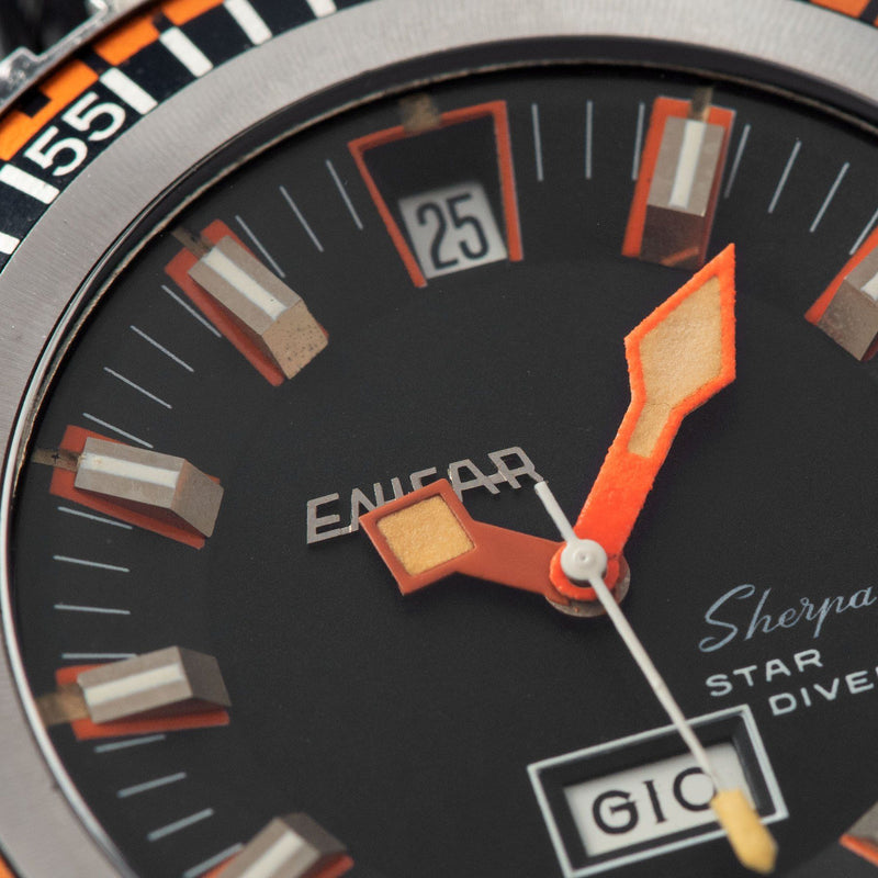 Enicar Sherpa Star Diver 147-05-02 Deep pie pan dial with red accents