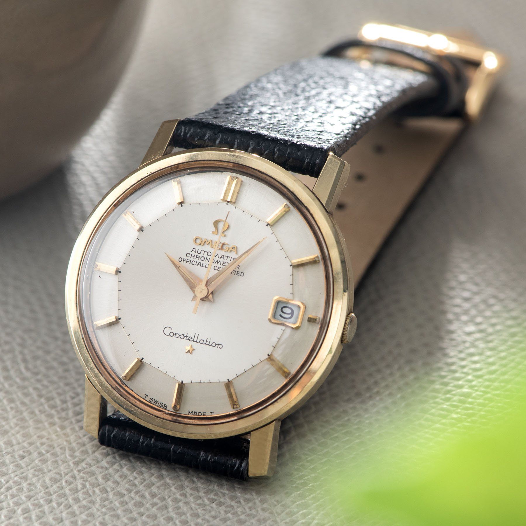 Omega constellation clearance gold cap