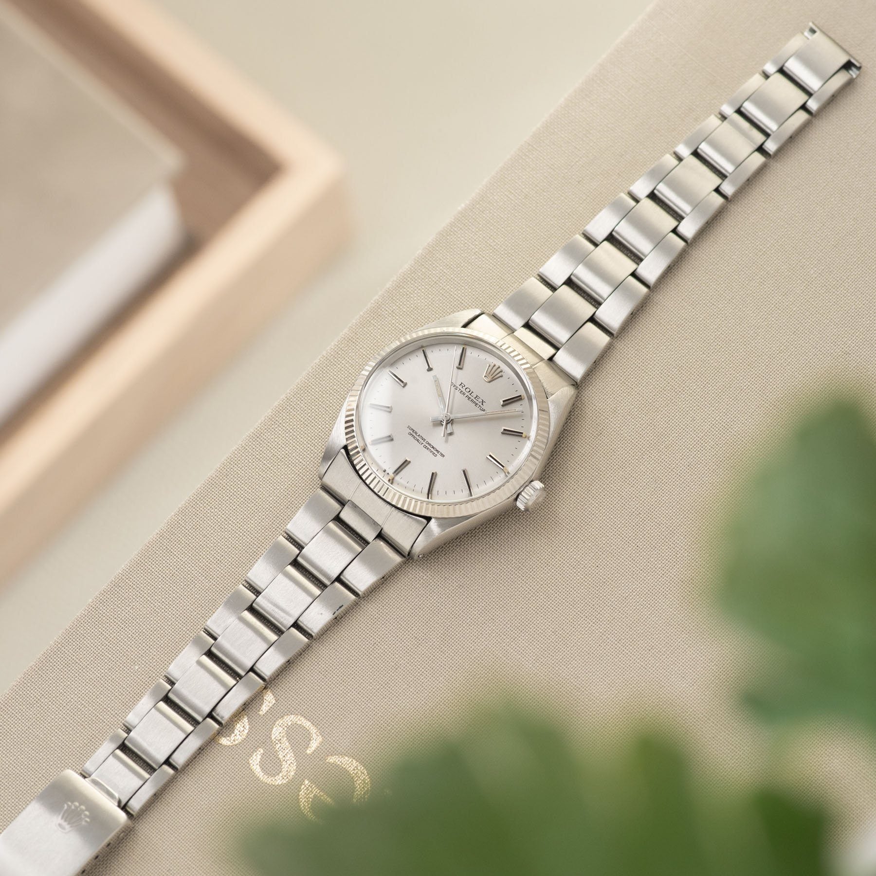 Rolex oyster perpetual hot sale ref 1005