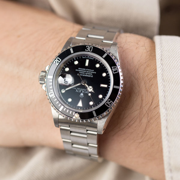 Rolex Submariner Date Reference 16610 with Box and Papers