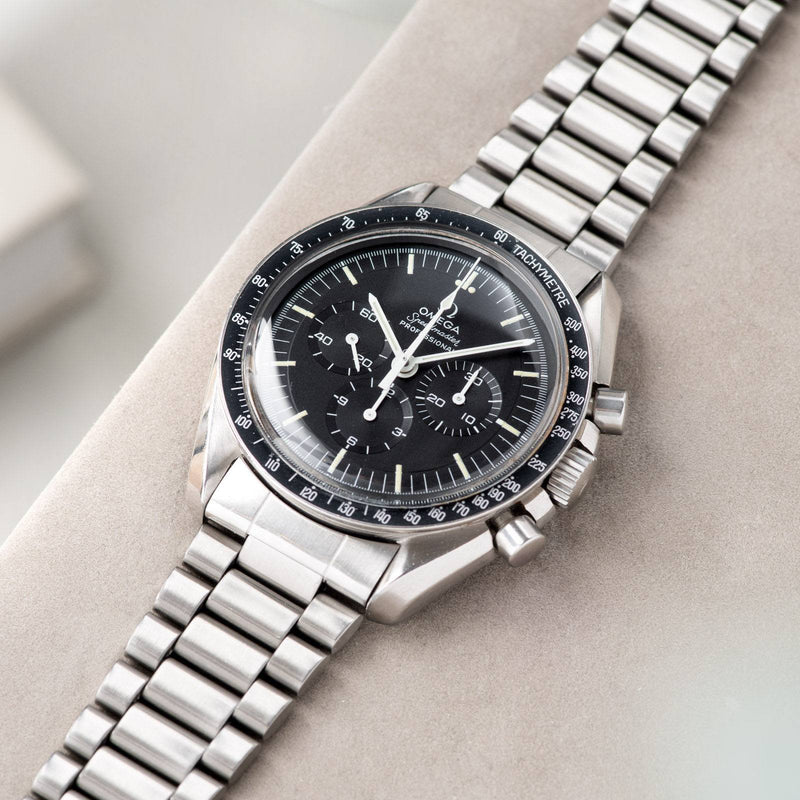 Omega Speedmaster 145.022-68 Straight Writing Curated Package