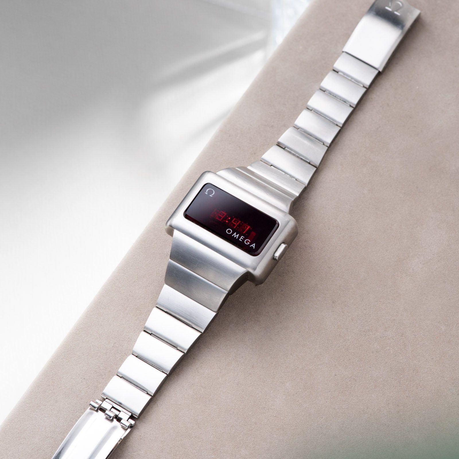 Omega Constellation LCD Watch Ref 1602