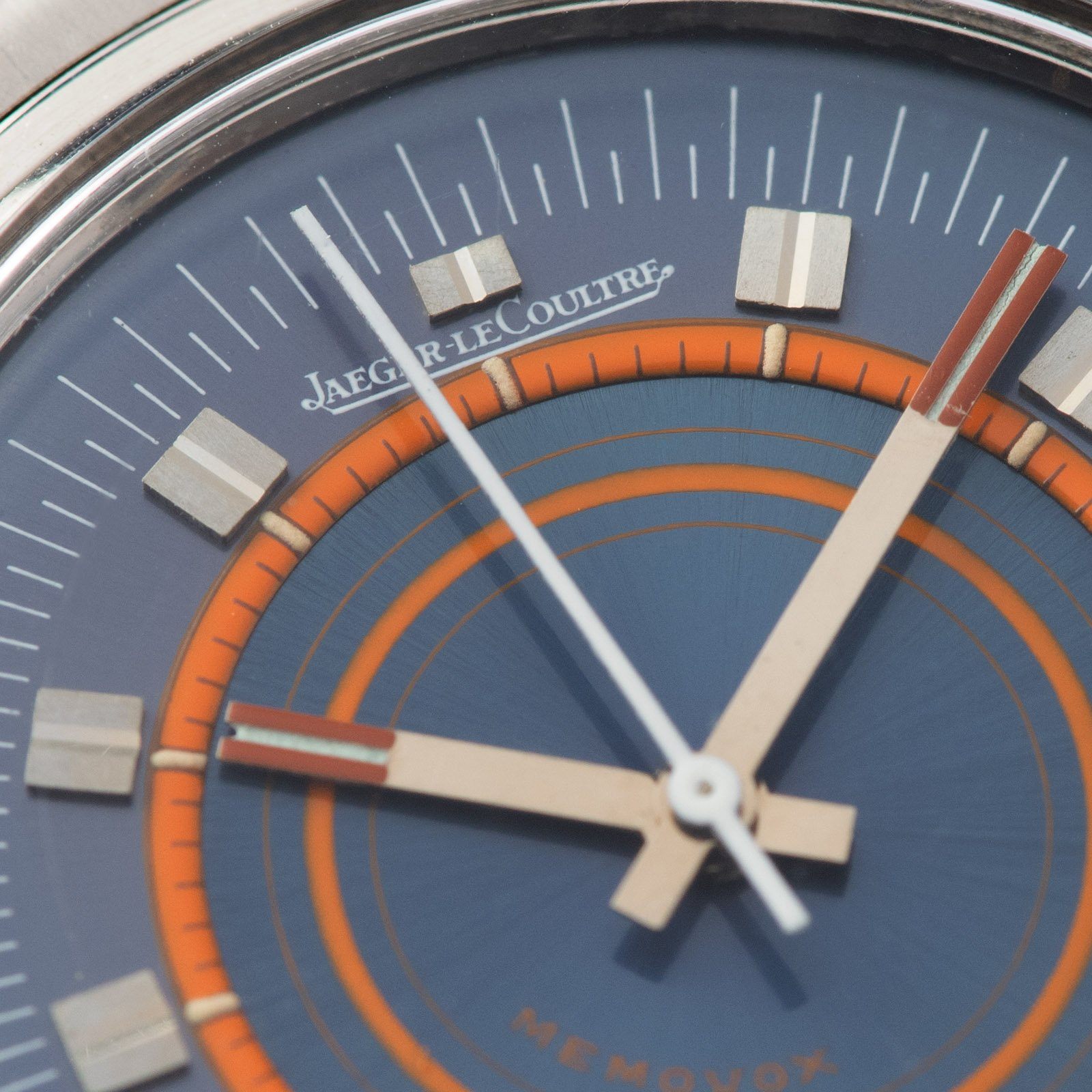 Jaeger Lecoultre Memovox Ref E873 Speed Beat with striking orange concentric circles