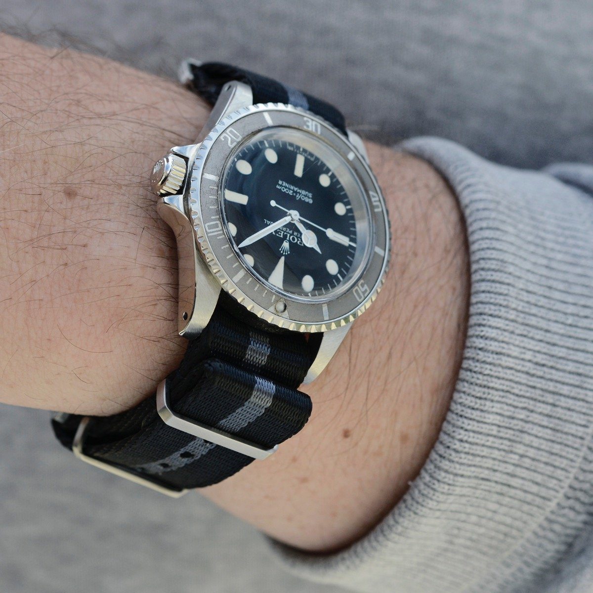 Rolex Deluxe Nylon Nato Watch Strap Black One Stripe Grey